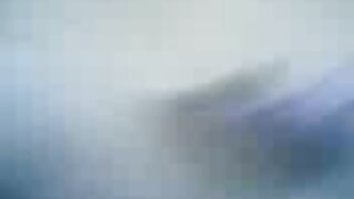 MMF ದೃಶ್ಯದಲ್ಲಿ ಸಿಹಿಯಾದ ರೆಡ್‌ಹೆಡ್ ಮೋಹನಾಂಗಿ ತನ್ನ ಕತ್ತೆಯನ್ನು ತಿಂದು ಫಕ್ ಮಾಡುತ್ತಾಳೆ